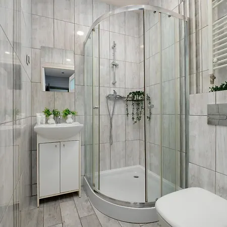 Appartamento Przytulne W Poblizu Muzeum Wlokiennictwa W Lodzi By Renters